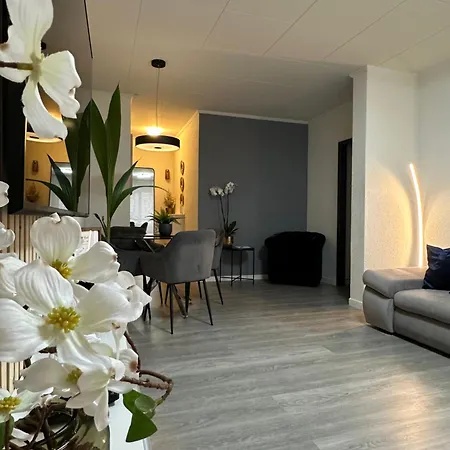 Lindo En El Centro De * Λωζάνη