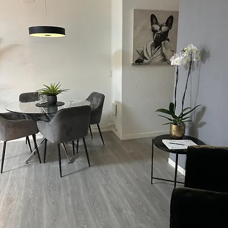 Lindo En El Centro De Λωζάνη